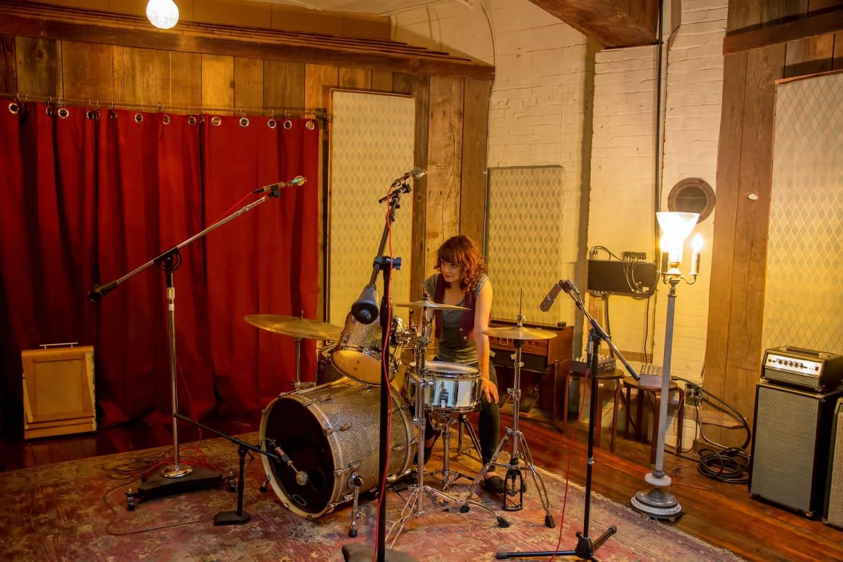Absorption et diffusion, deux traitements acoustiques complémentaires